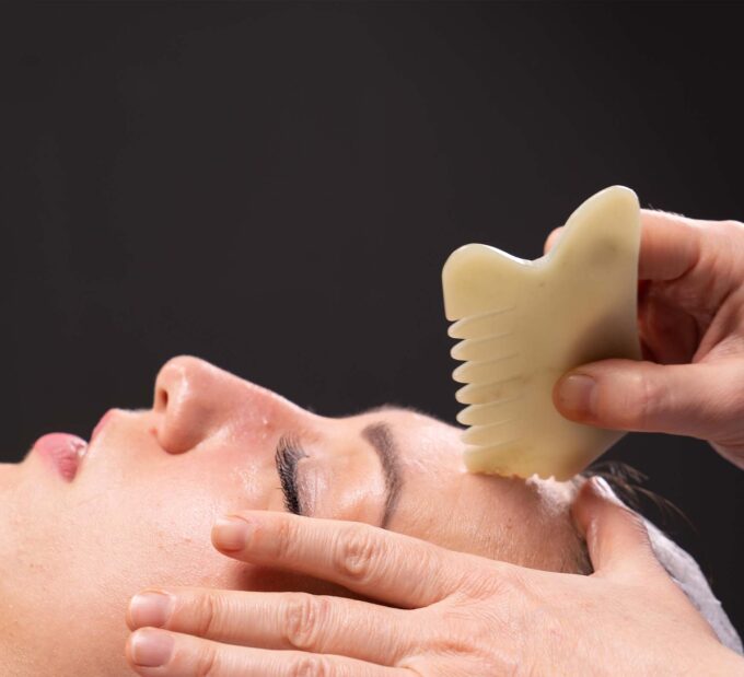 Guasha multifuzione pettine