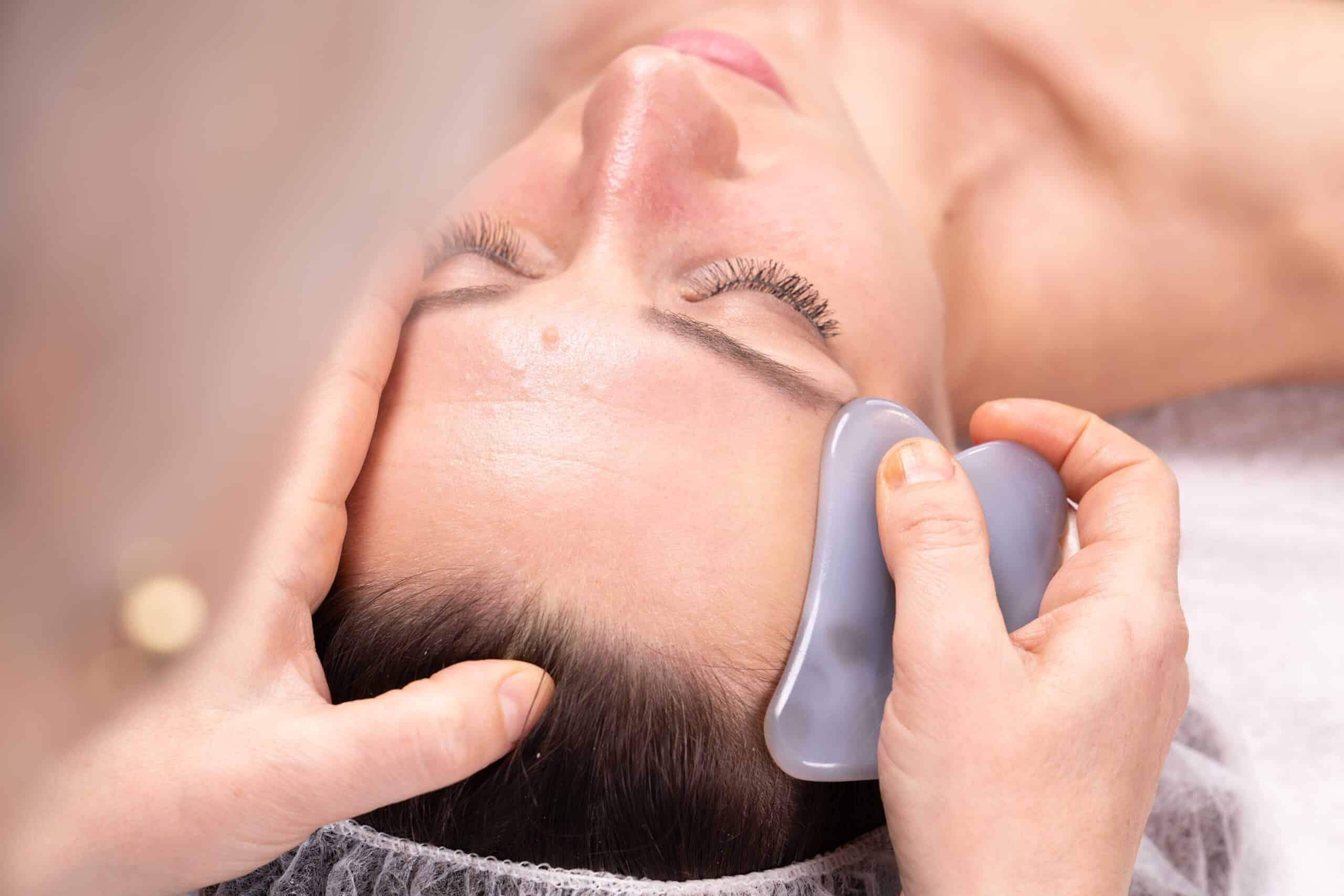 anti-aging massaggio con il guasha anti-aging massaggio con il guasha